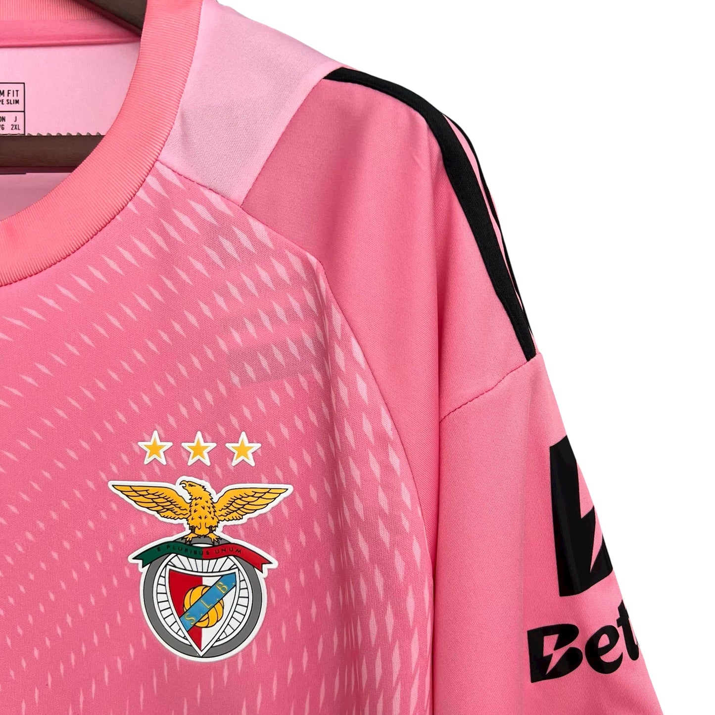 Conjunto infantil Benfica Guarda Redes Rosa - 2025/26